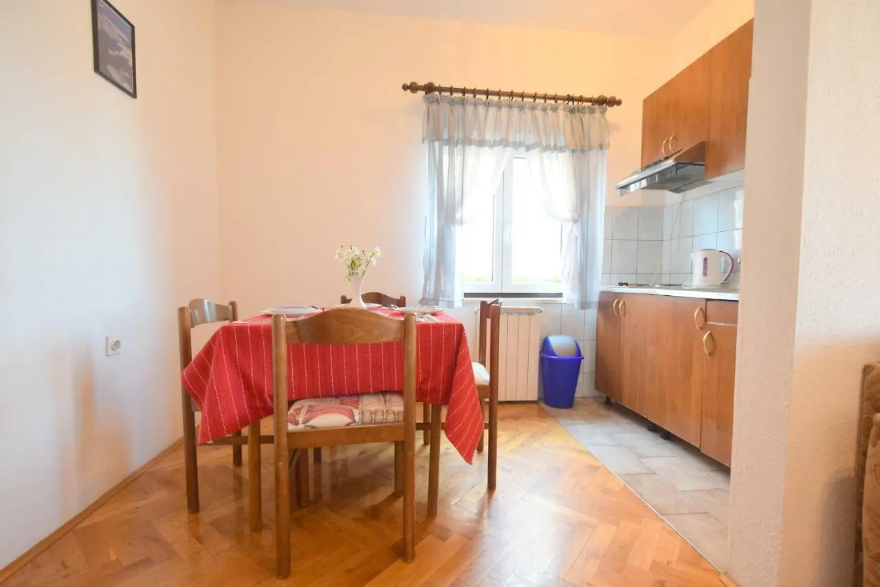 Apartments Stana Malinska