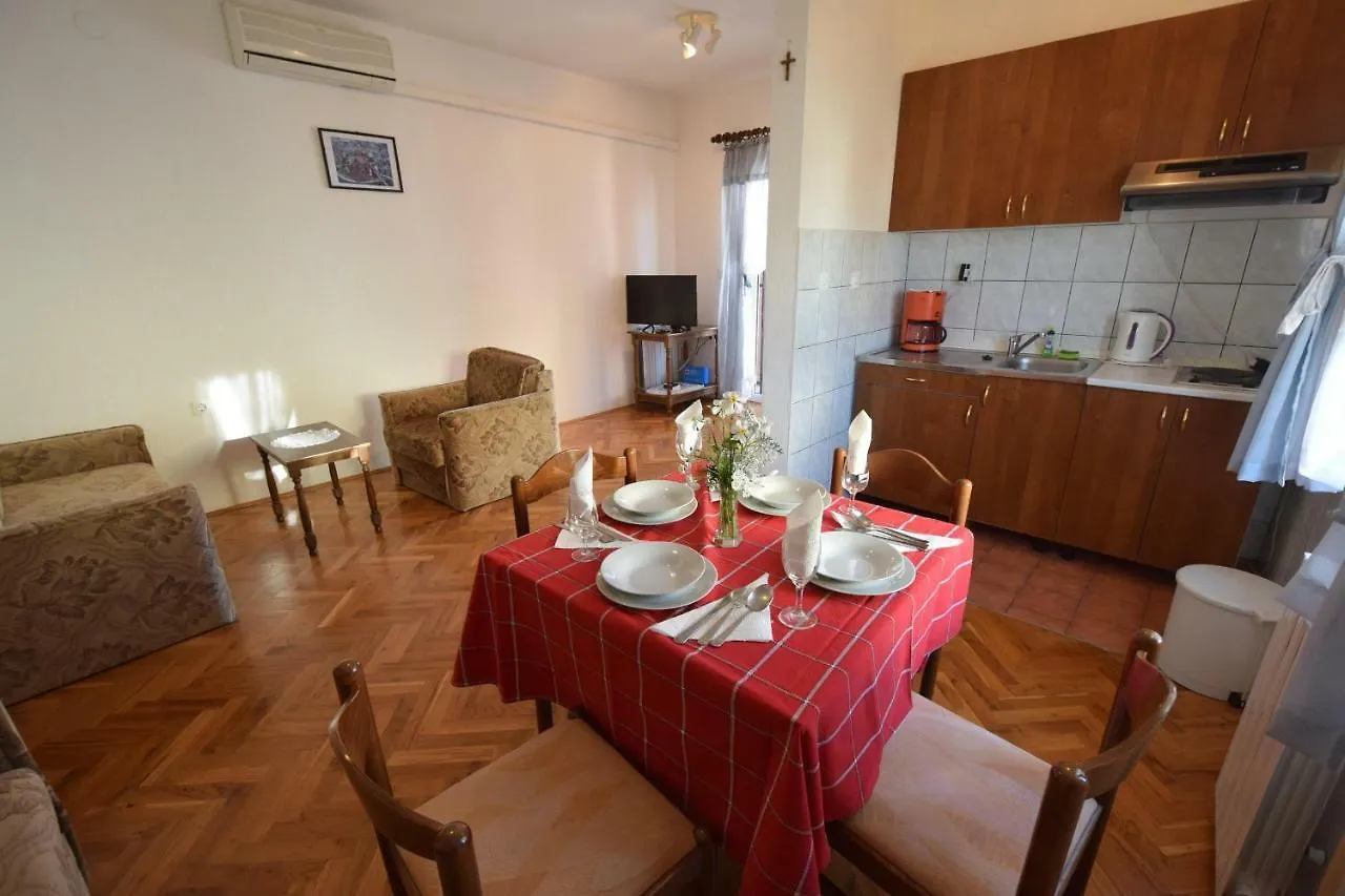 Apartments Stana Malinska 0*,  Croatia
