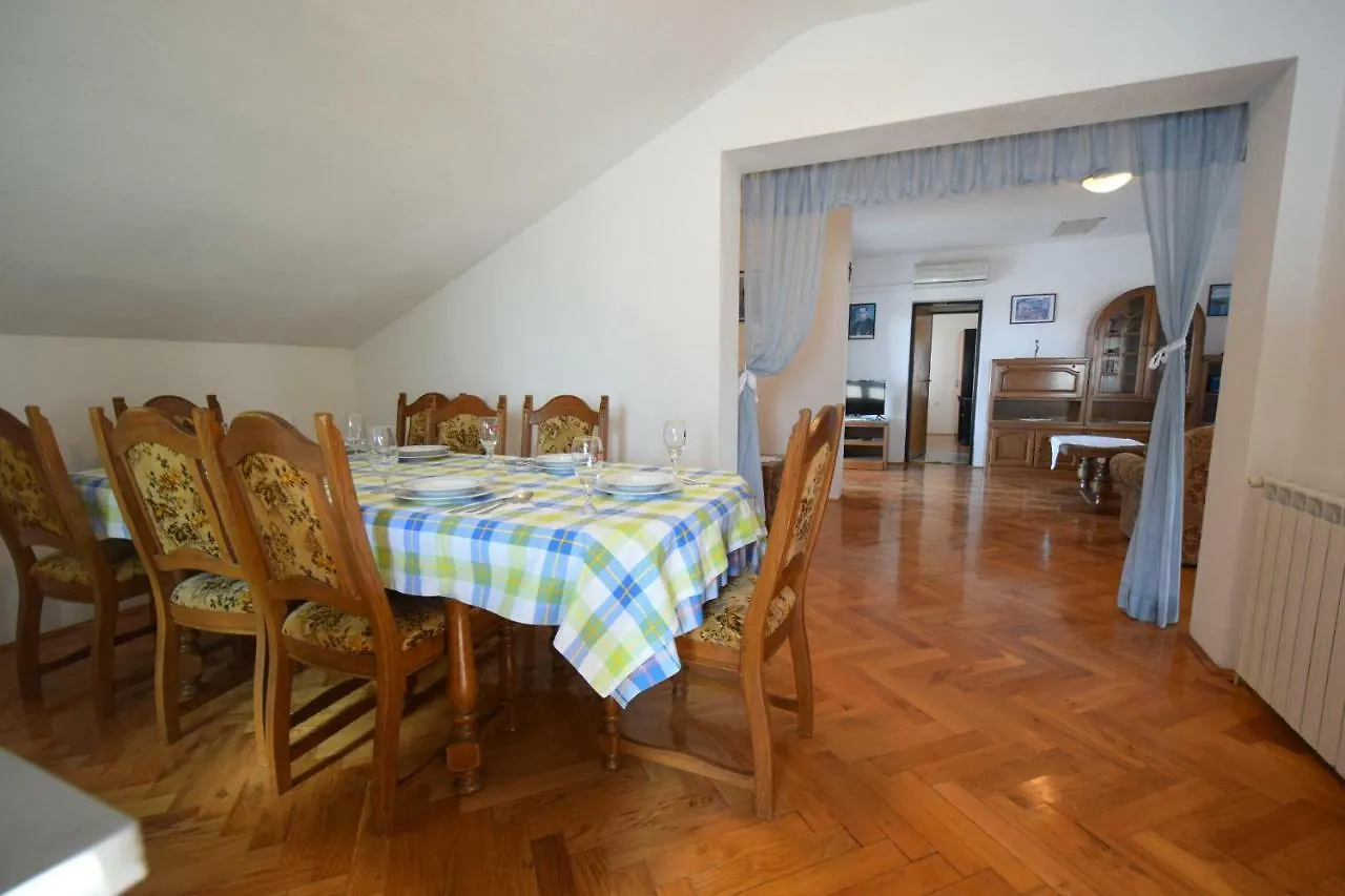 Apartments Stana Malinska 0*,  Croatia