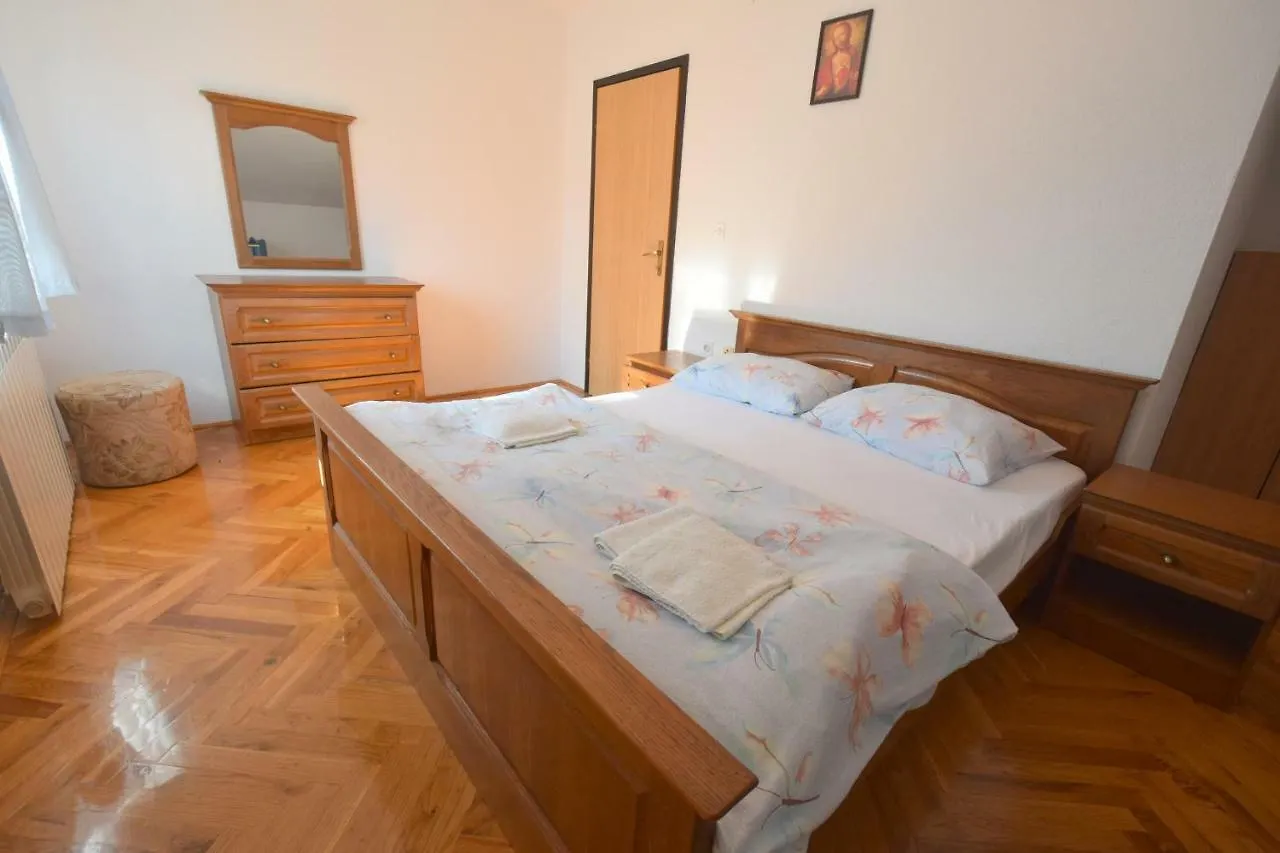 Apartments Stana Malinska