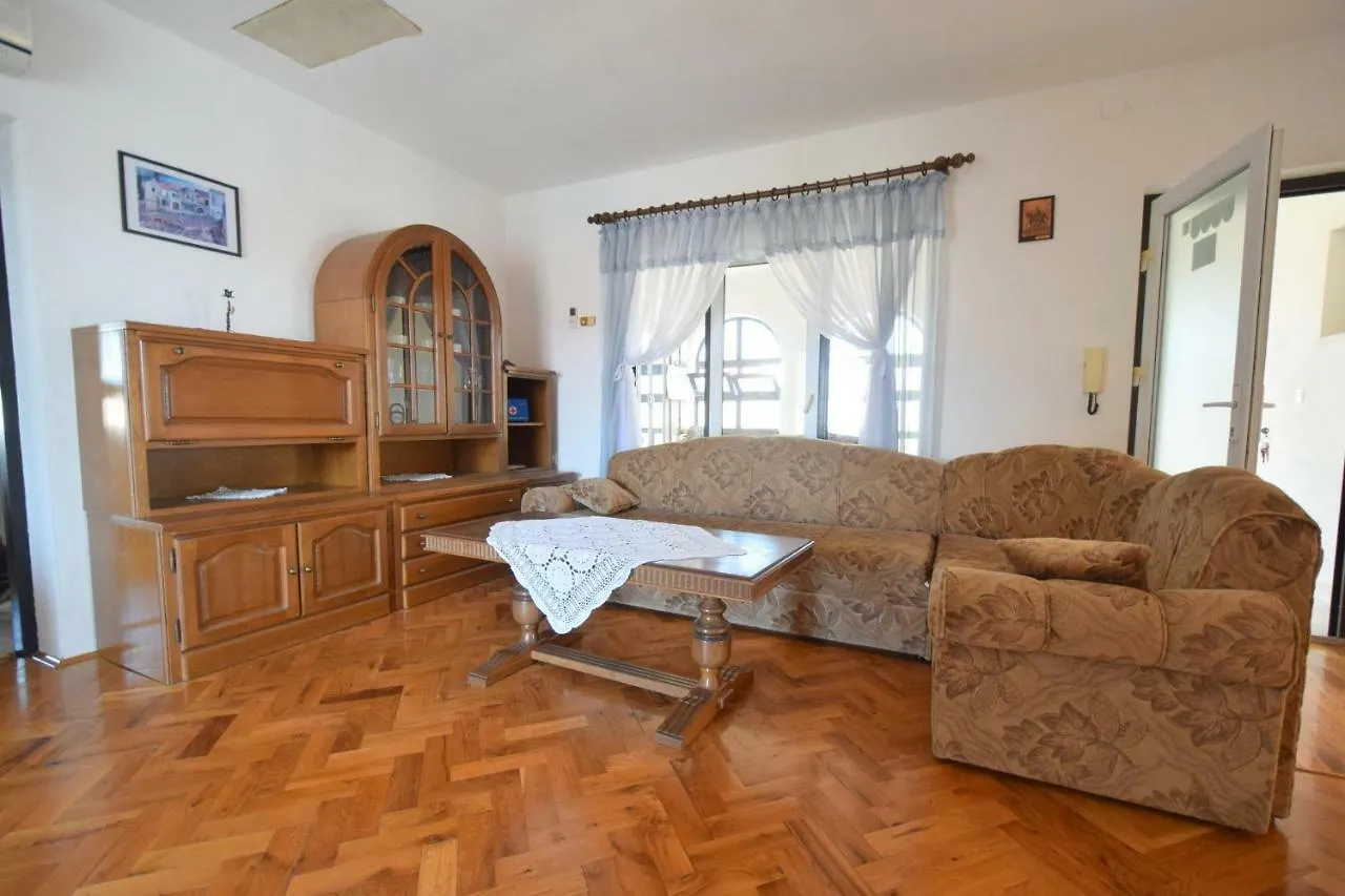 Apartments Stana Malinska Croatia