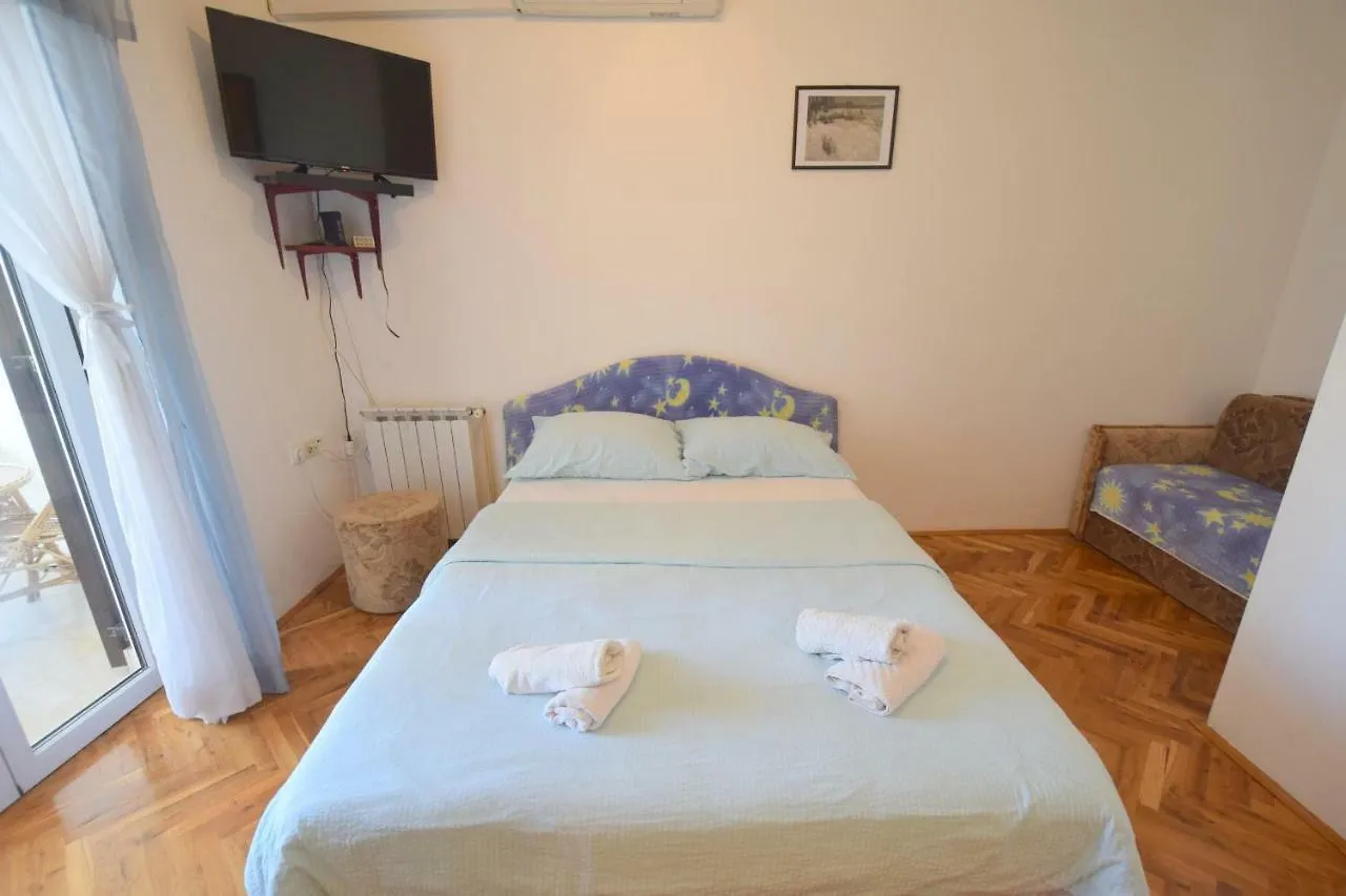 Apartments Stana Malinska 0*,  Croatia