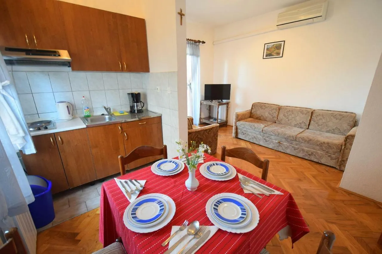Apartments Stana Malinska